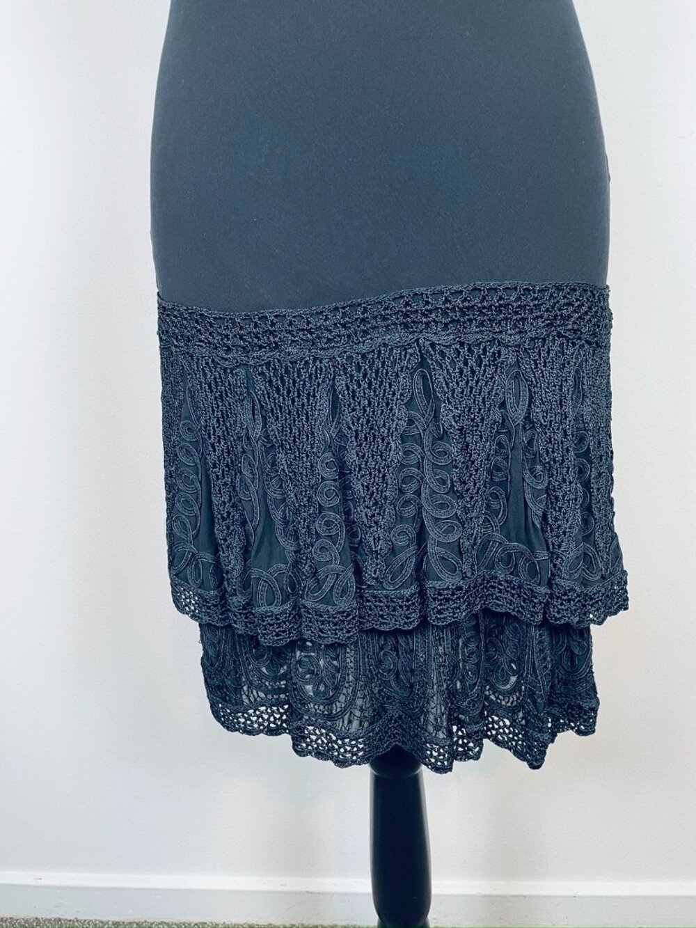 CACHE Vintage Black 100% Silk Slip dress, Size 8 - Picture 9 of 11